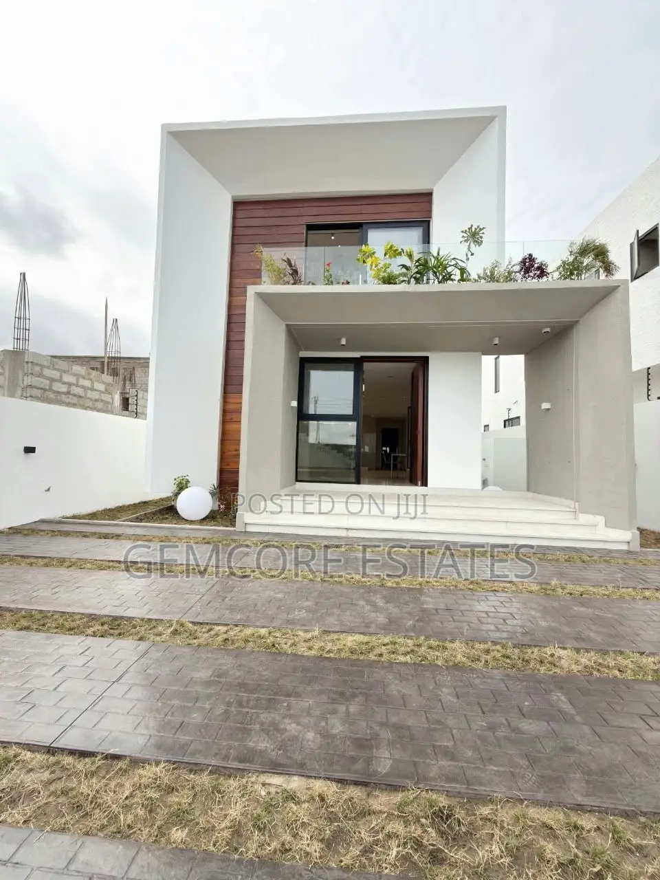 4bdrm House in East Legon Hills, Ashaley Botwe for sale