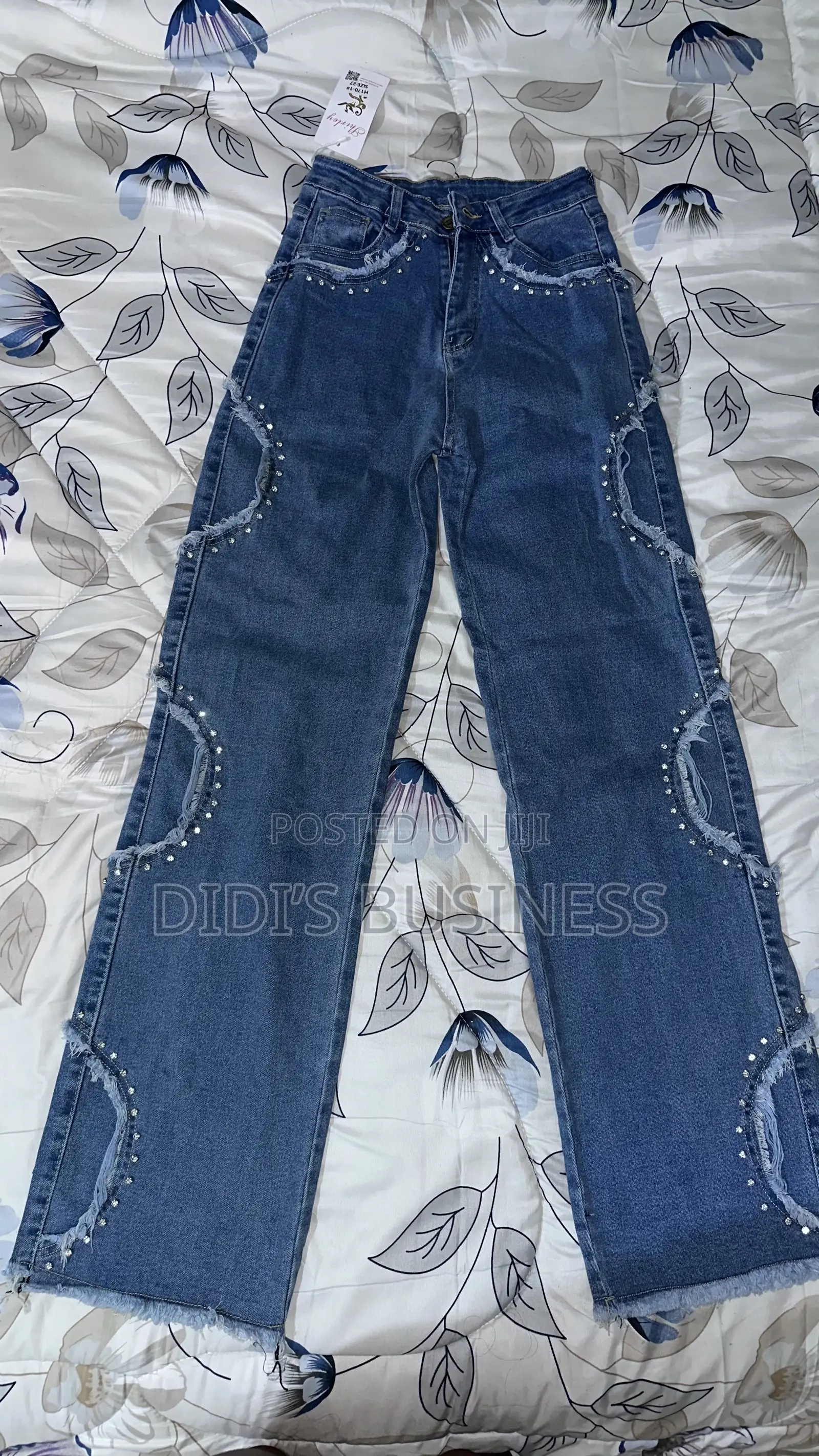 Wide-Leg Jeans