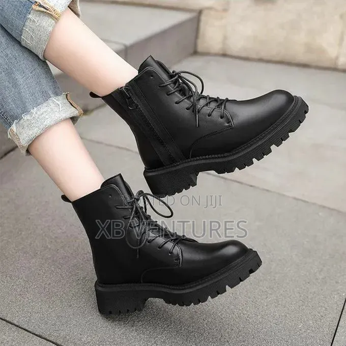 Women Casual Platform 
Ankle Combat