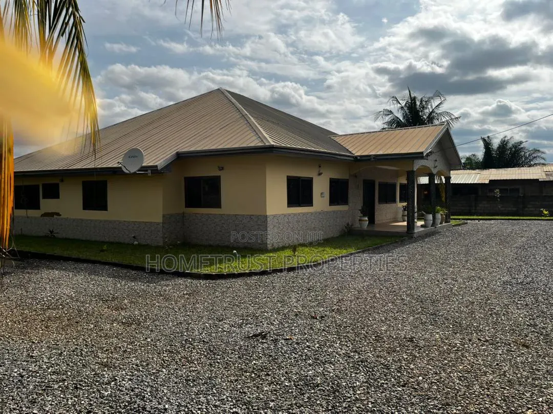 5bdrm House in Malejor for rent