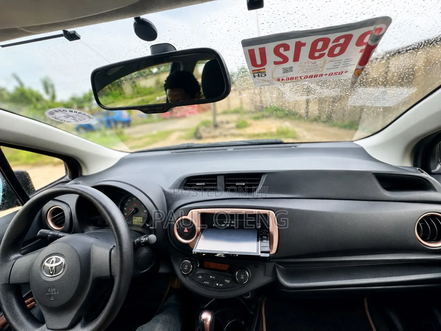 Toyota Vitz 1.3 AWD 5dr 2014
