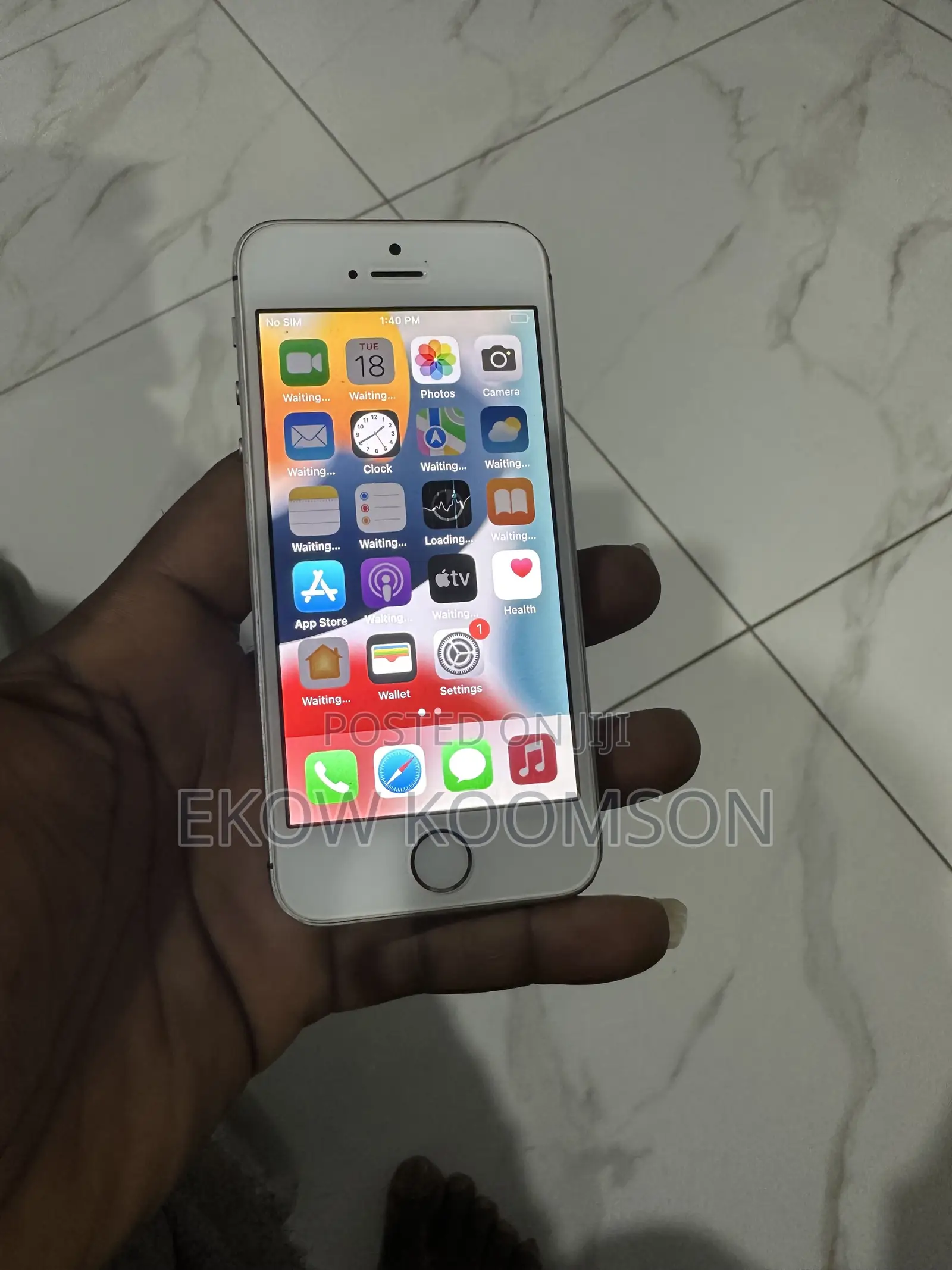 Apple iPhone SE 32 GB Gray