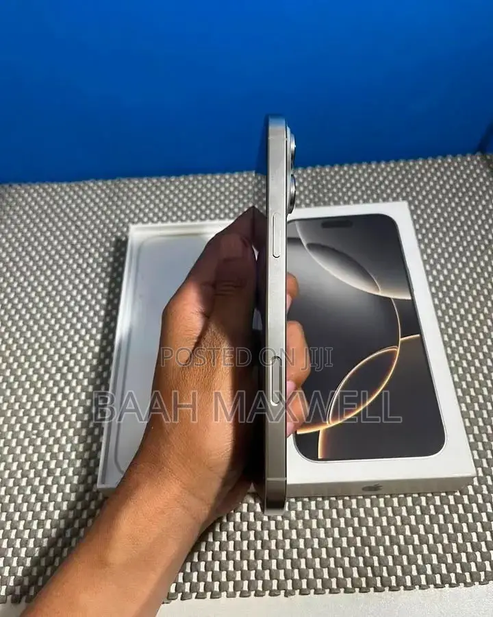 Apple iPhone 16 Pro Max 256 GB Silver