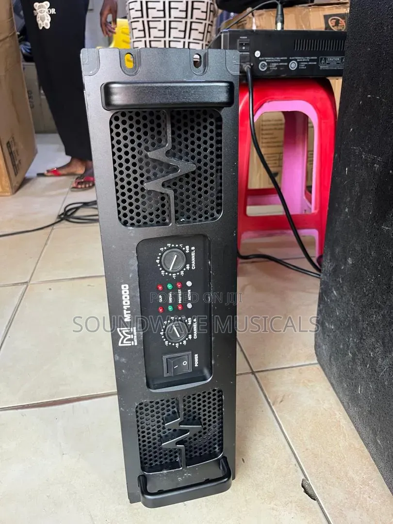 MT-10000 Bass Amplifier