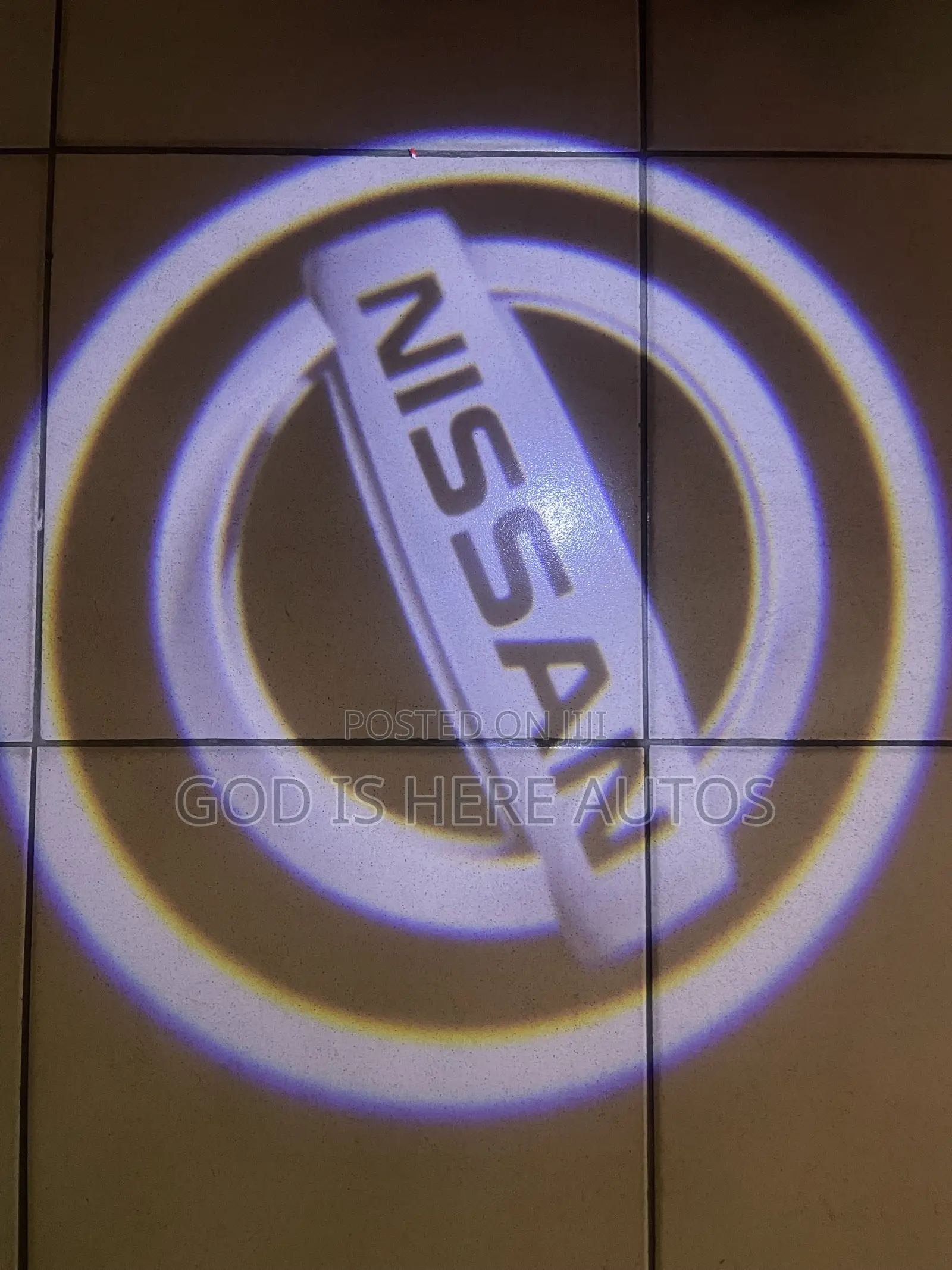 Nissan Shadow Light