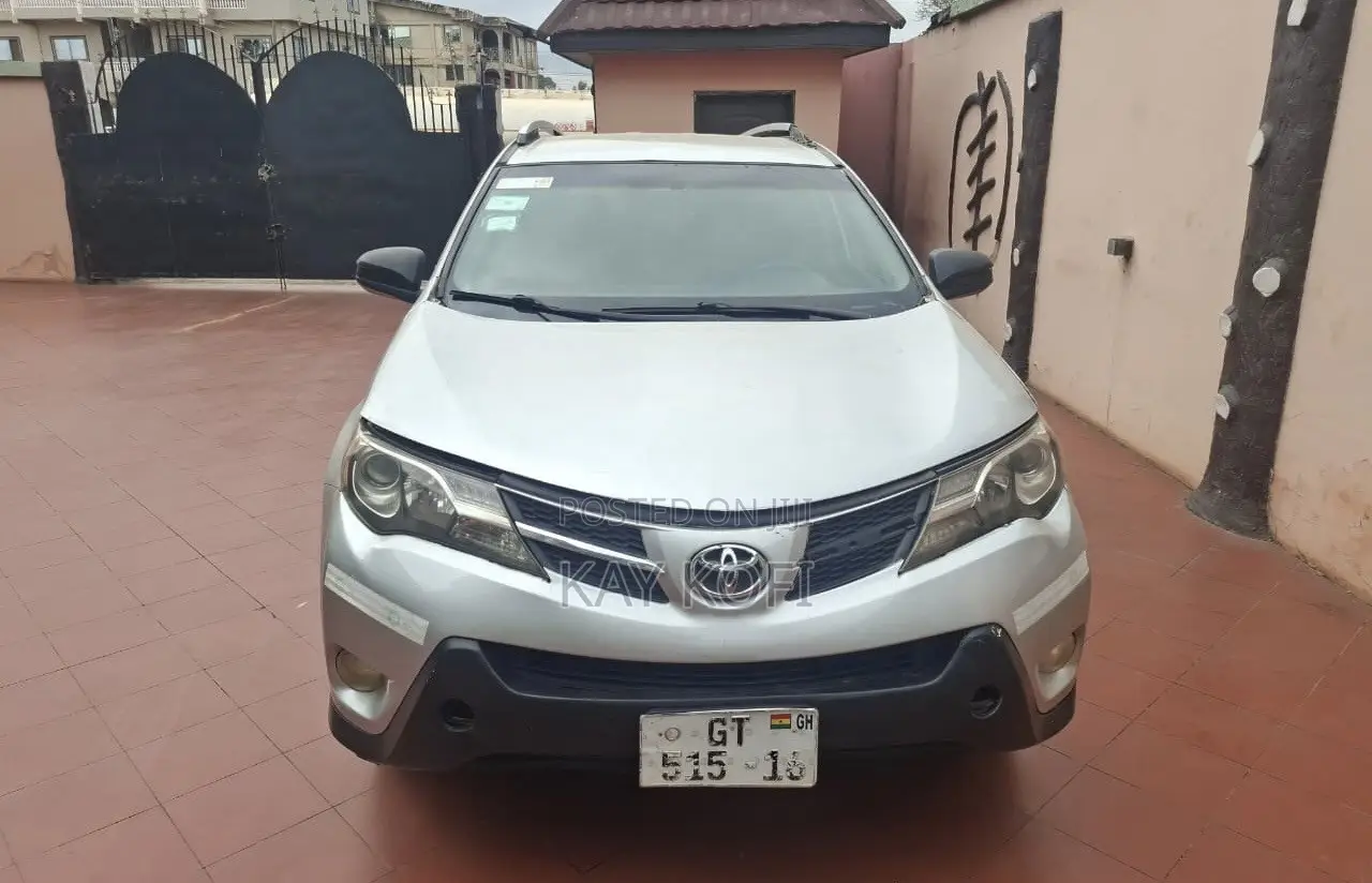 Toyota RAV4 LE 4dr SUV (2.5L 4cyl 6A) 2014 Silver
