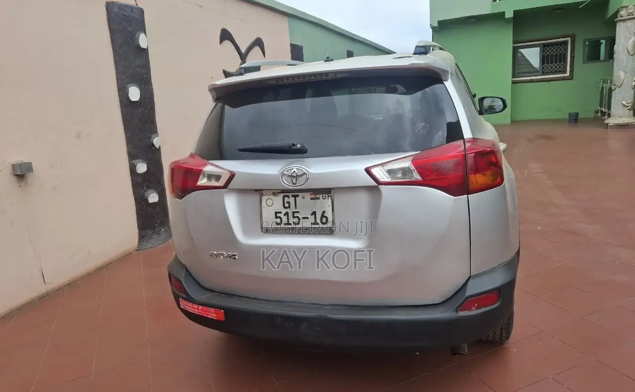 Toyota RAV4 LE 4dr SUV (2.5L 4cyl 6A) 2014 Silver