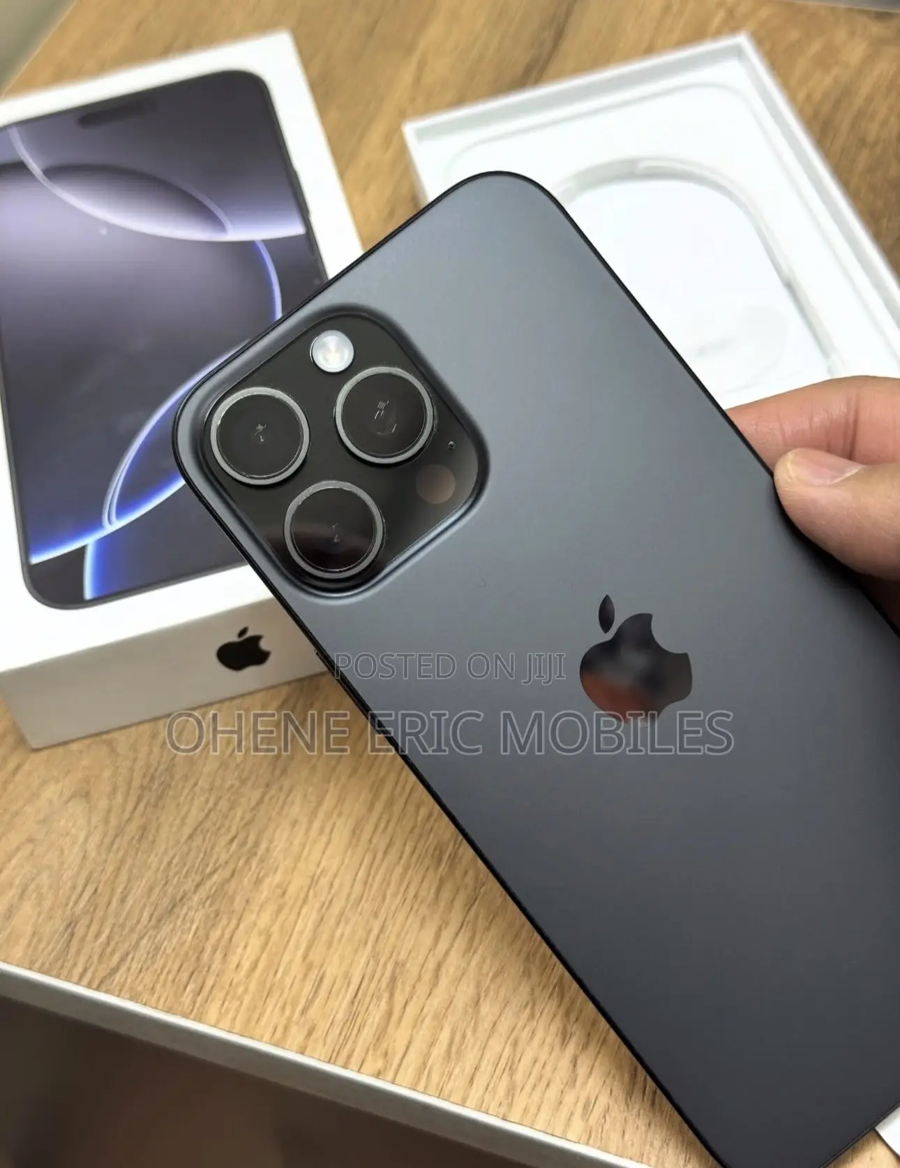 New Apple iPhone 16 Pro Max 1 TB Black