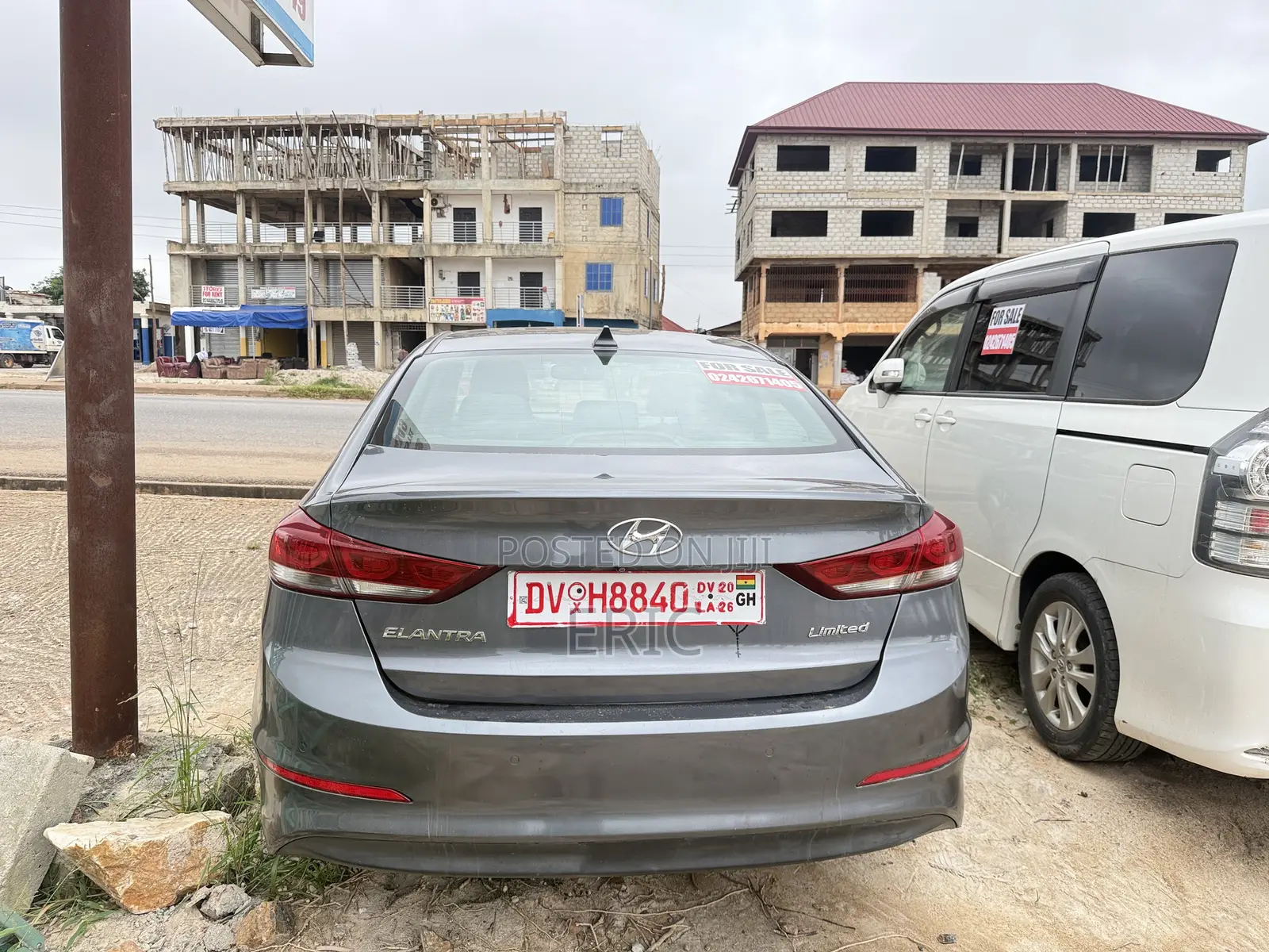 Hyundai Elantra Limited Sedan FWD (2.0L 4cyl 6A) 2017 Gray