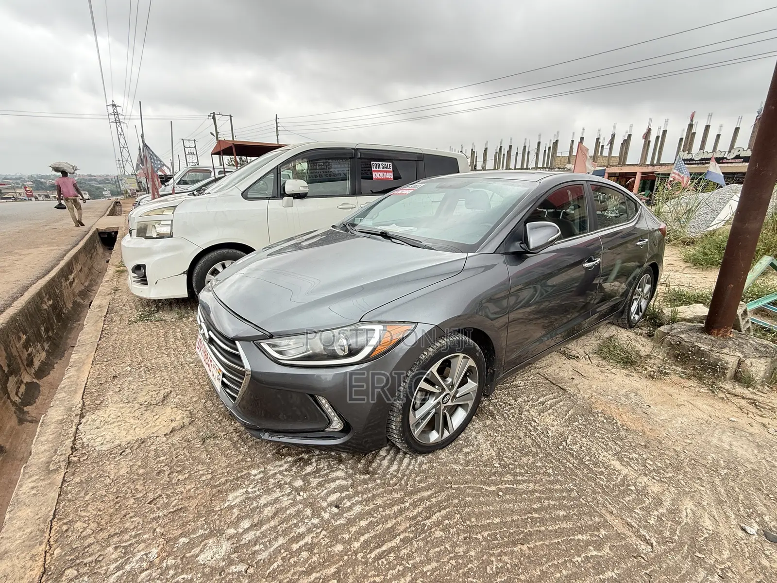 Hyundai Elantra Limited Sedan FWD (2.0L 4cyl 6A) 2017 Gray