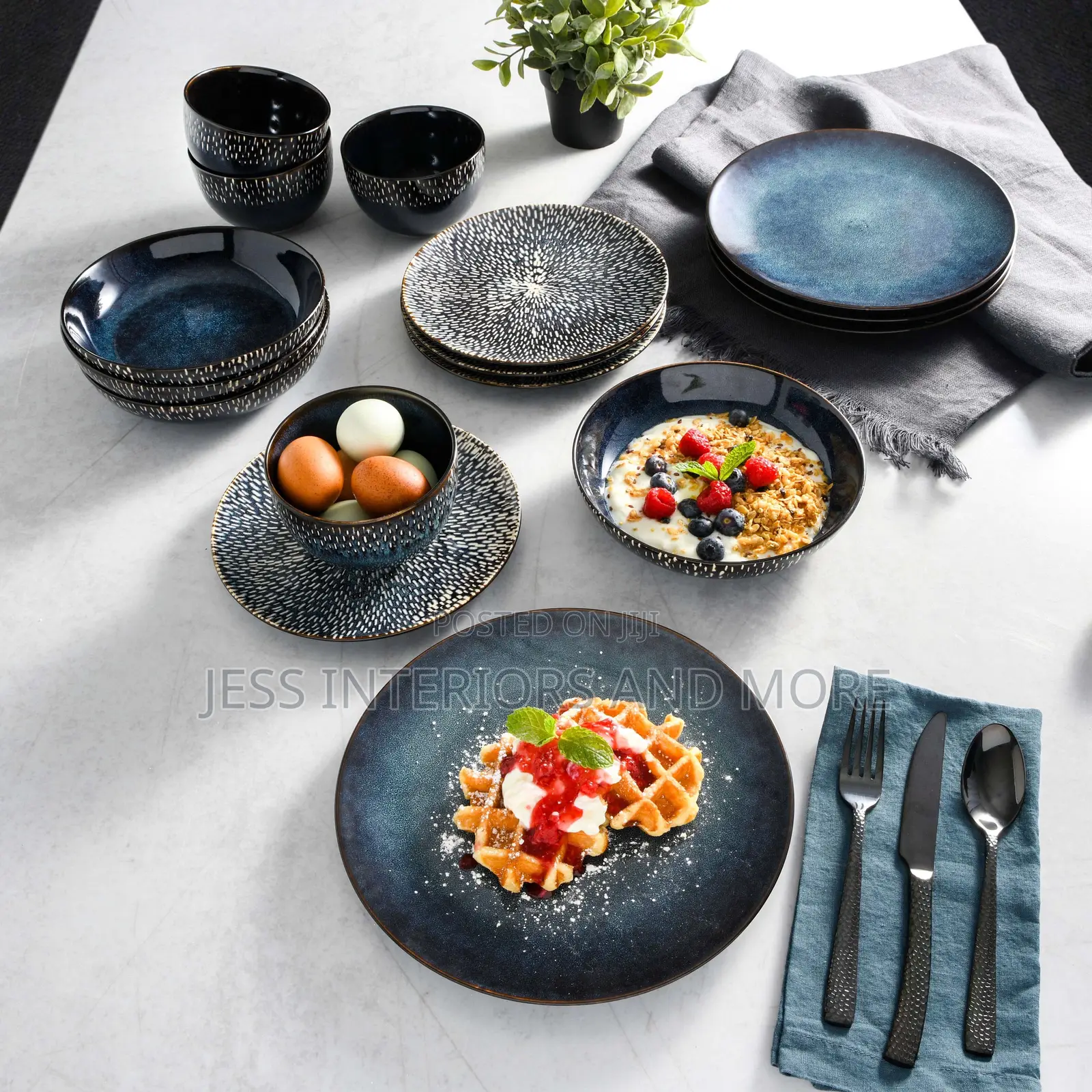 Dinnerware Set, Cobalt Blue, Service for 4 (16pcs