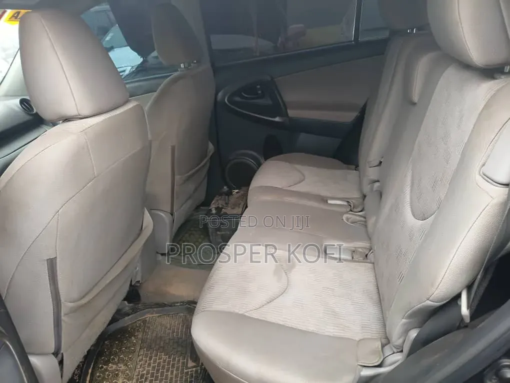 Toyota RAV4 2011 Black