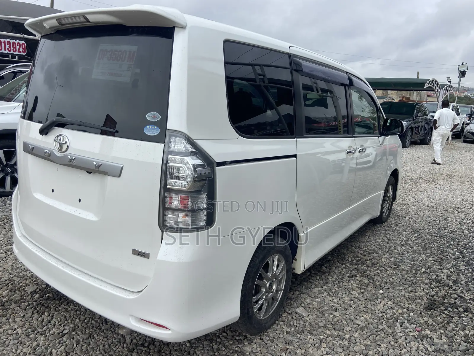 Toyota Voxy 2012 White