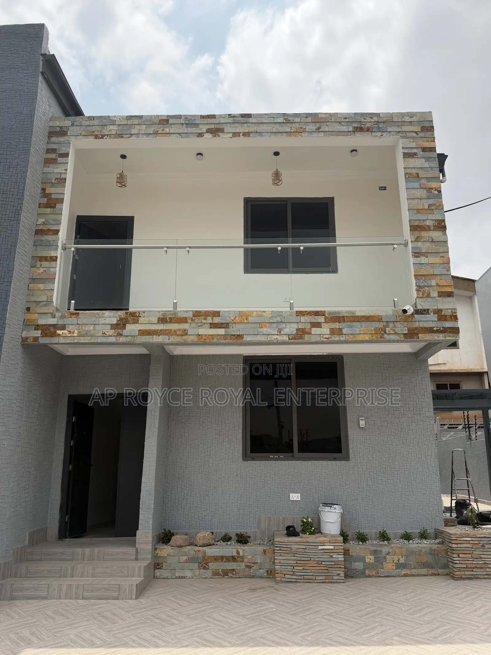 Furnished 5bdrm House in Kumasi Metropolitan for sale