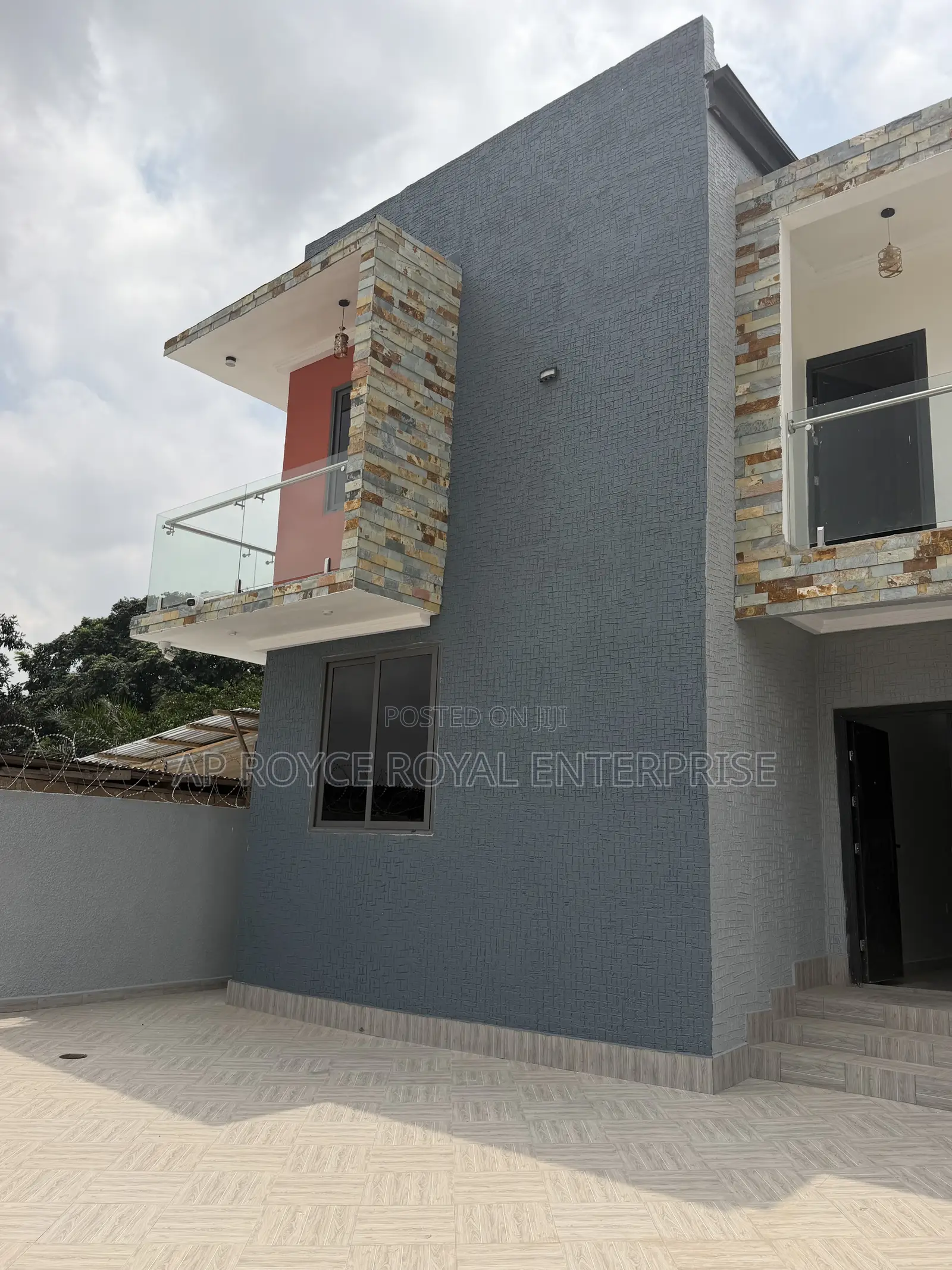 Furnished 5bdrm House in Kumasi Metropolitan for sale