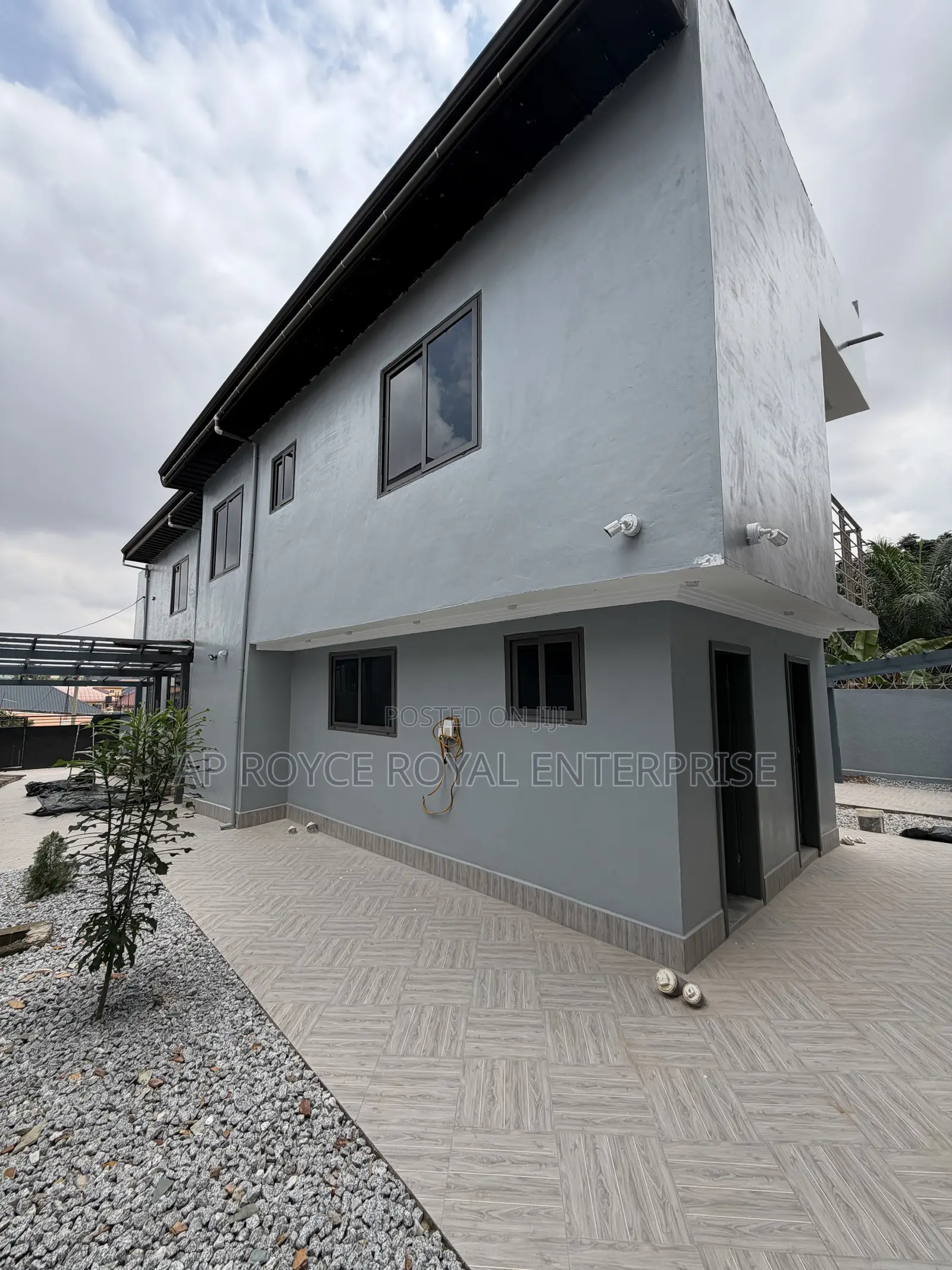 Furnished 5bdrm House in Kumasi Metropolitan for sale