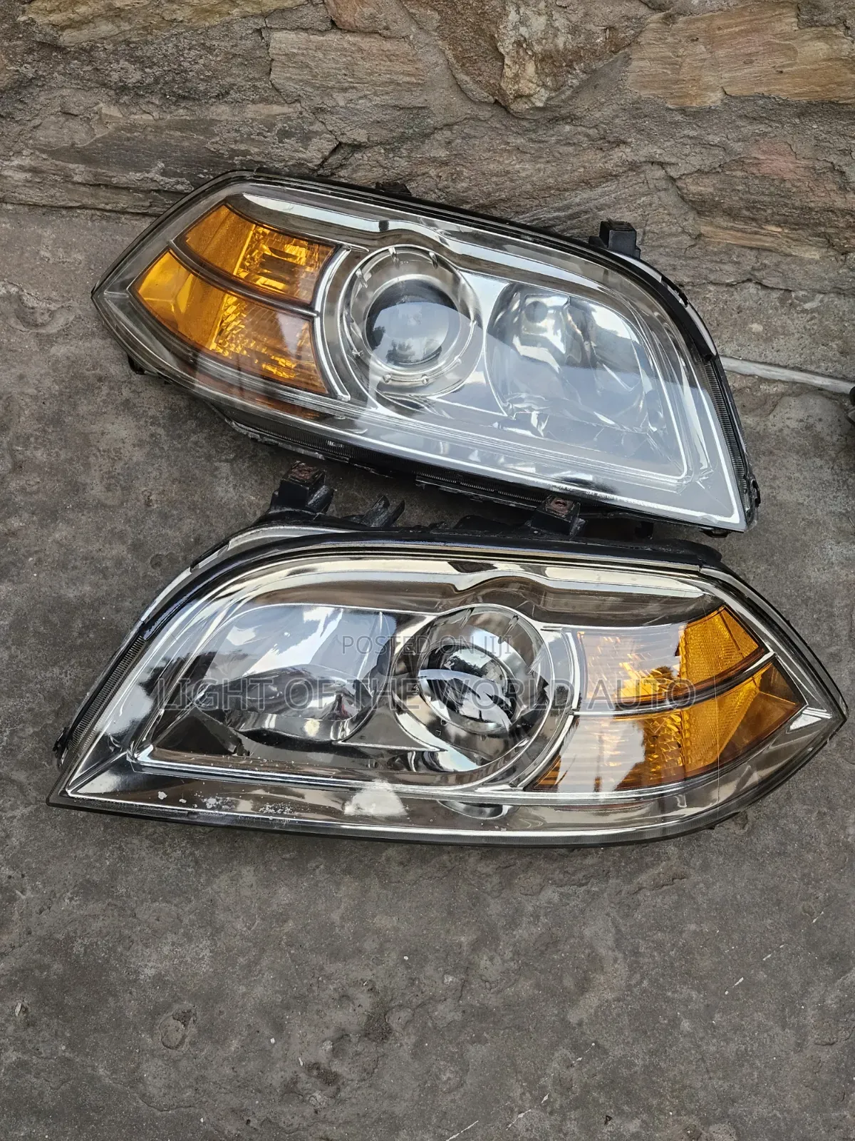 Acura MDX Headlight 05