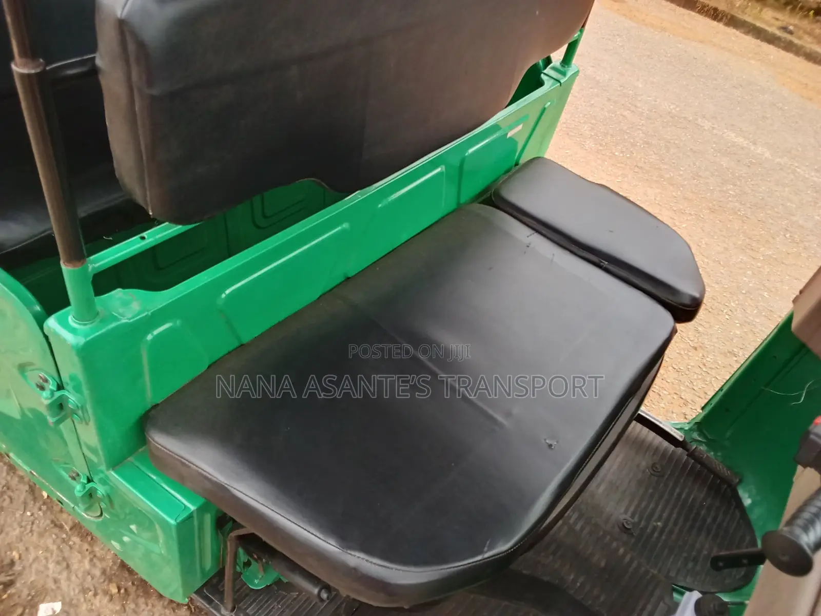 Bajaj RE 2025 Green
