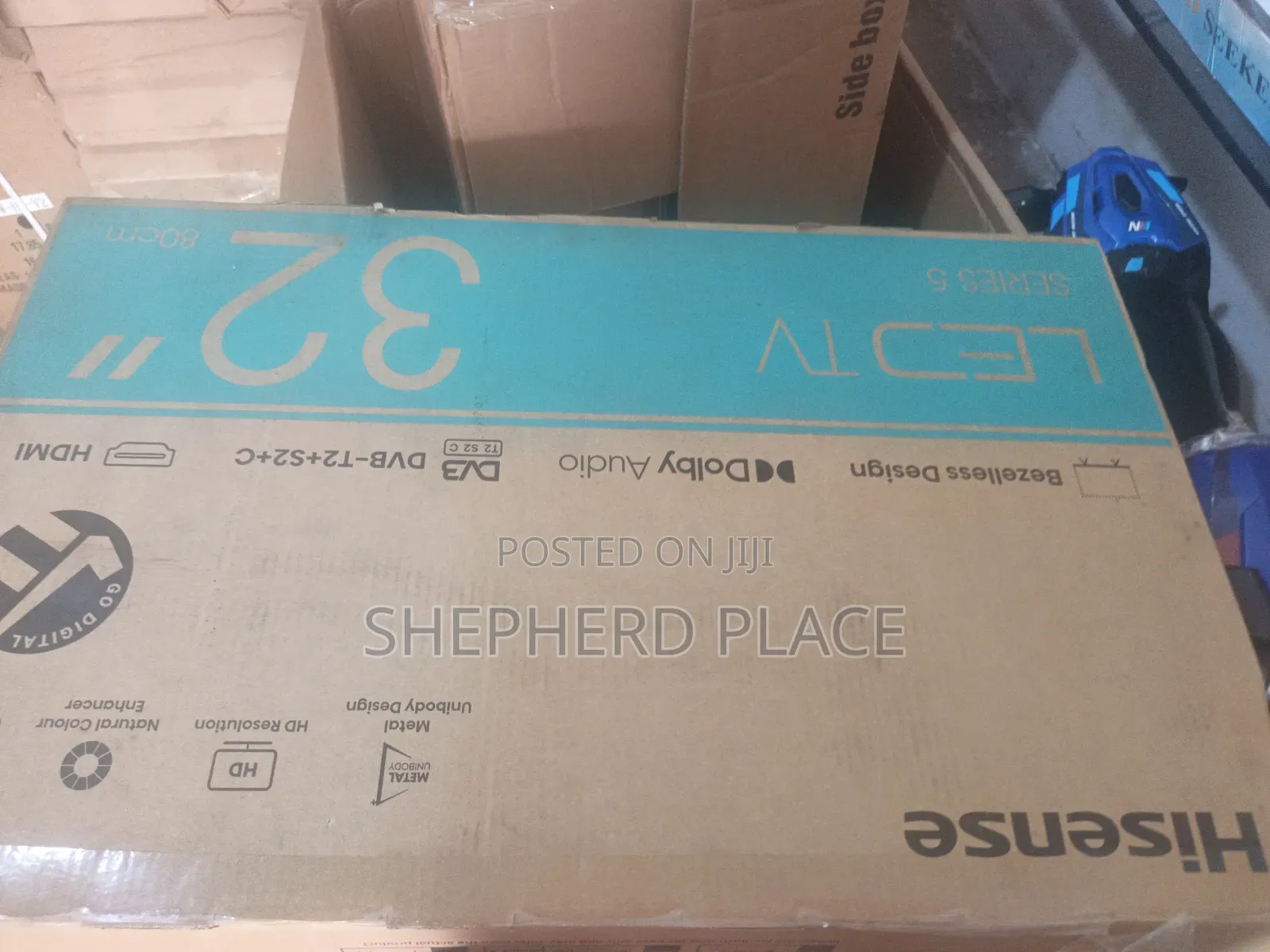 Hisense 32-Inch Series 5 LED TV