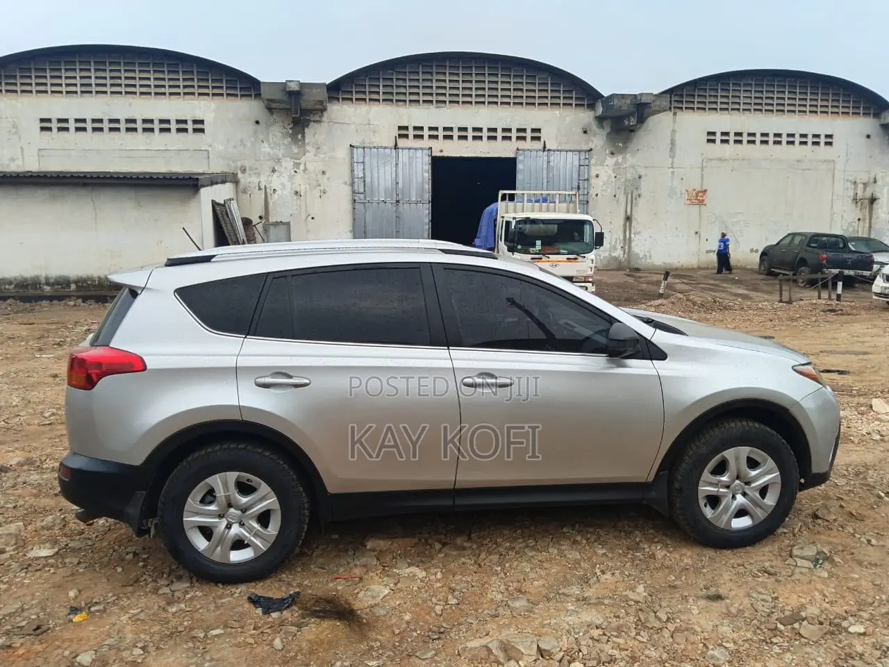 Toyota RAV4 LE 4dr SUV (2.5L 4cyl 6A) 2014 Gray