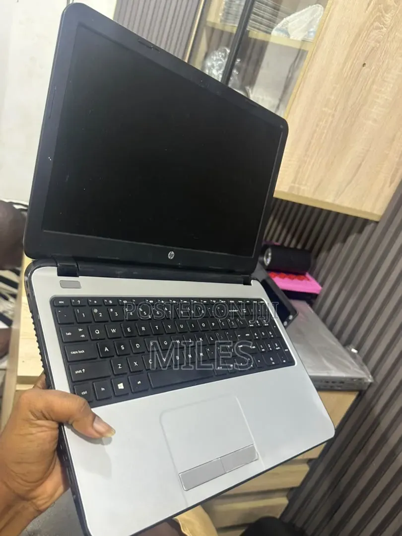 Laptop HP 15 4GB Intel HDD 250GB