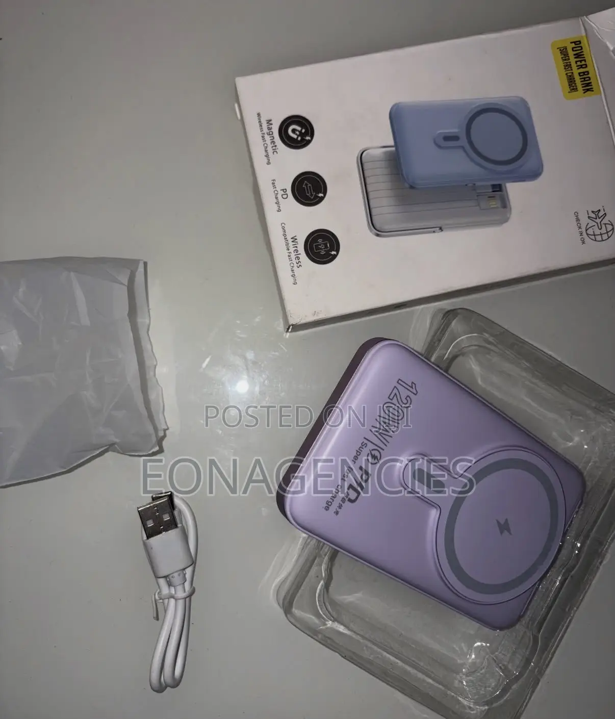 Magnetic Power Bank With 20W PD Fast Charging