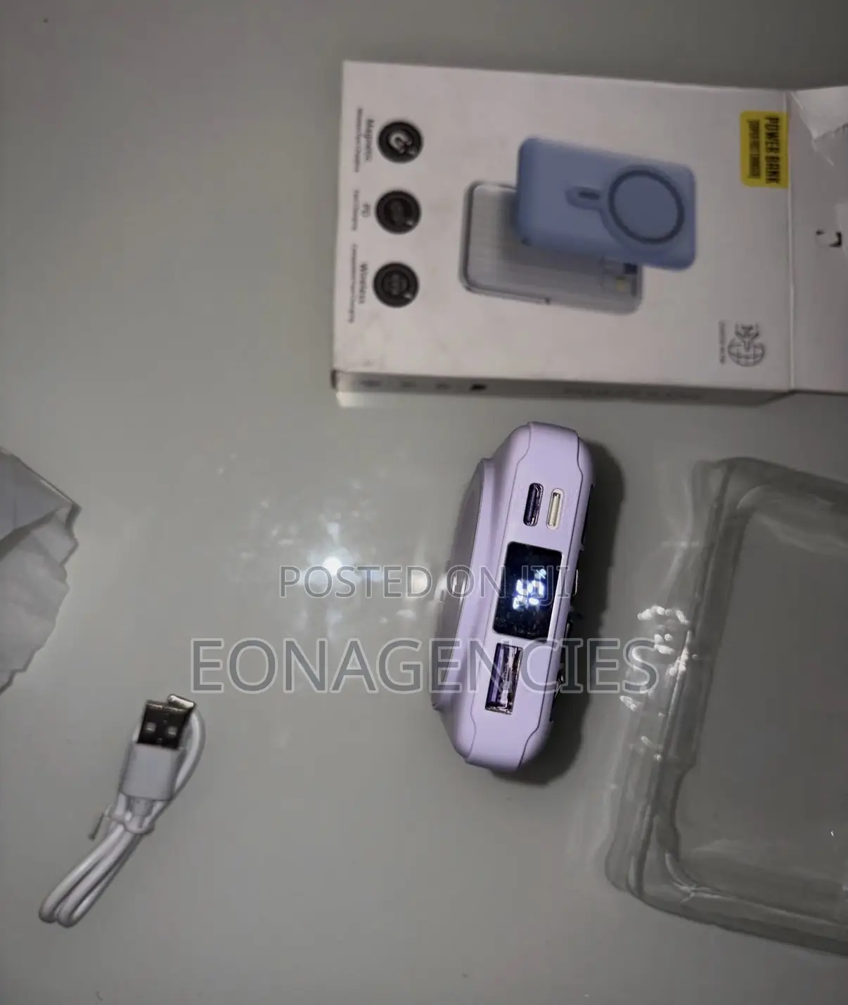 Magnetic Power Bank With 20W PD Fast Charging