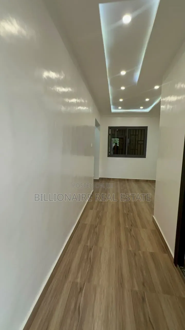 4bdrm Duplex in Parkoso, Kumasi Metropolitan for sale