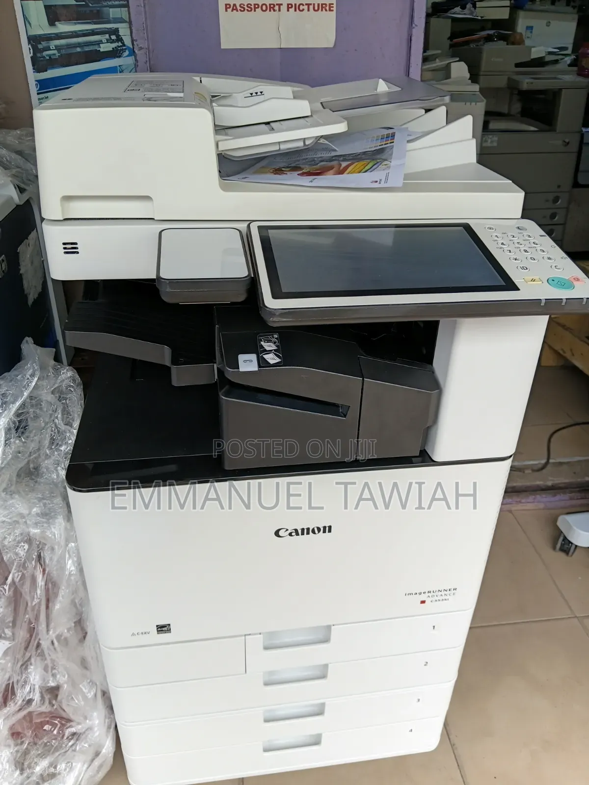 Canon iR3525i
