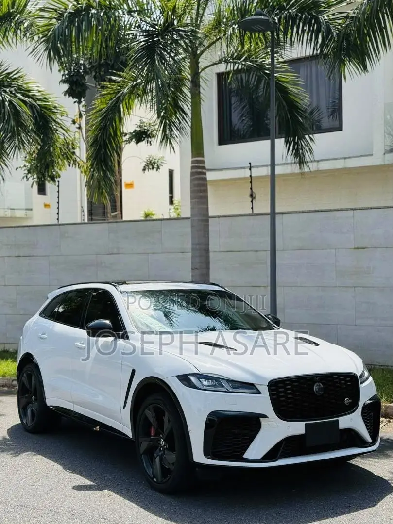 Jaguar E-Pace P250 R-Dynamic SE AWD 2024 White
