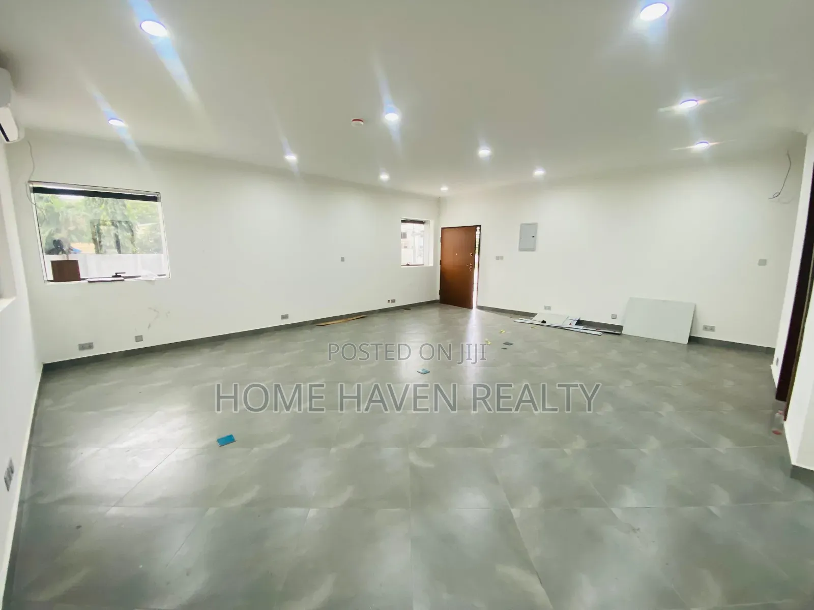 100 Square Meter Office Space for Rent at Dzorwulu