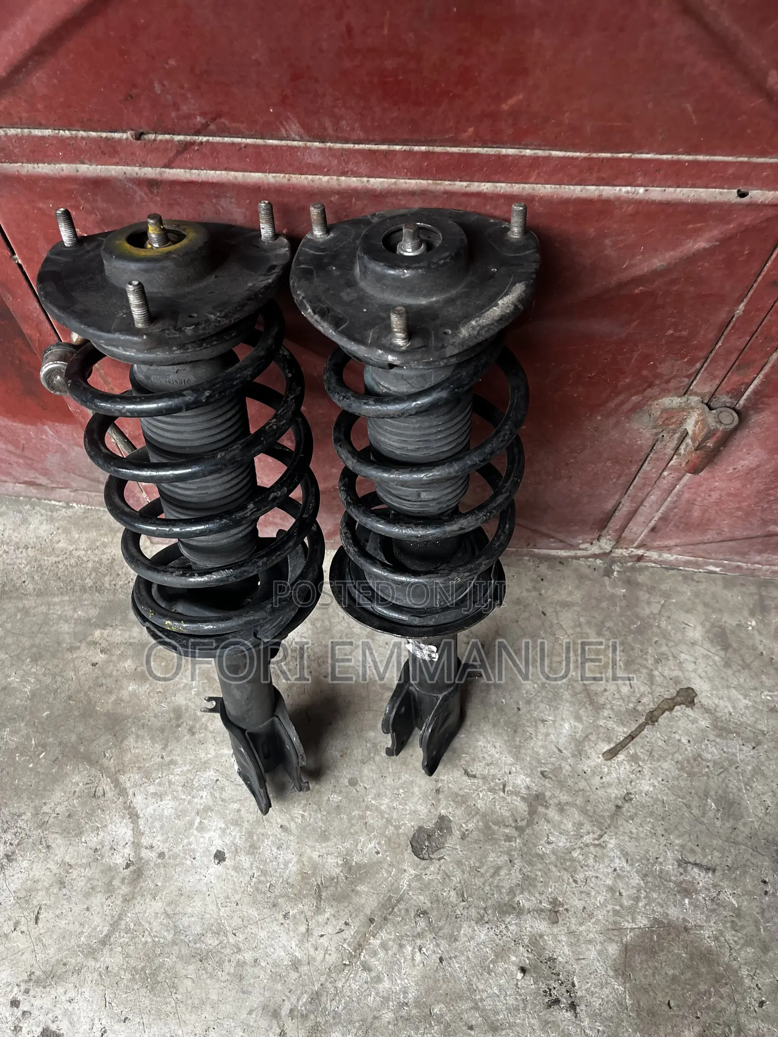 Hyundai Santa Fe Front Shocks