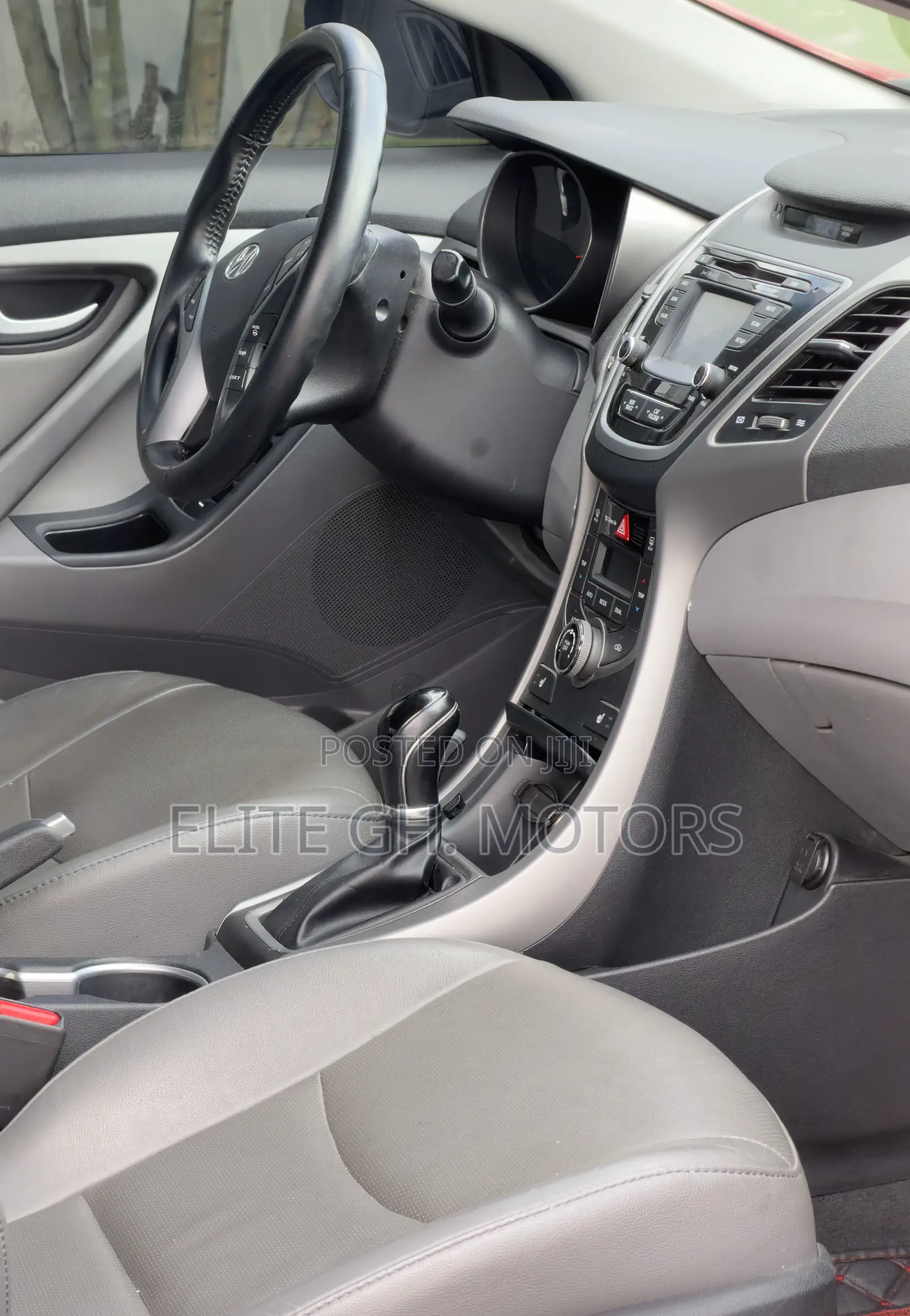 Hyundai Elantra Limited Sedan FWD (1.8L 4cyl 6A) 2016 Red