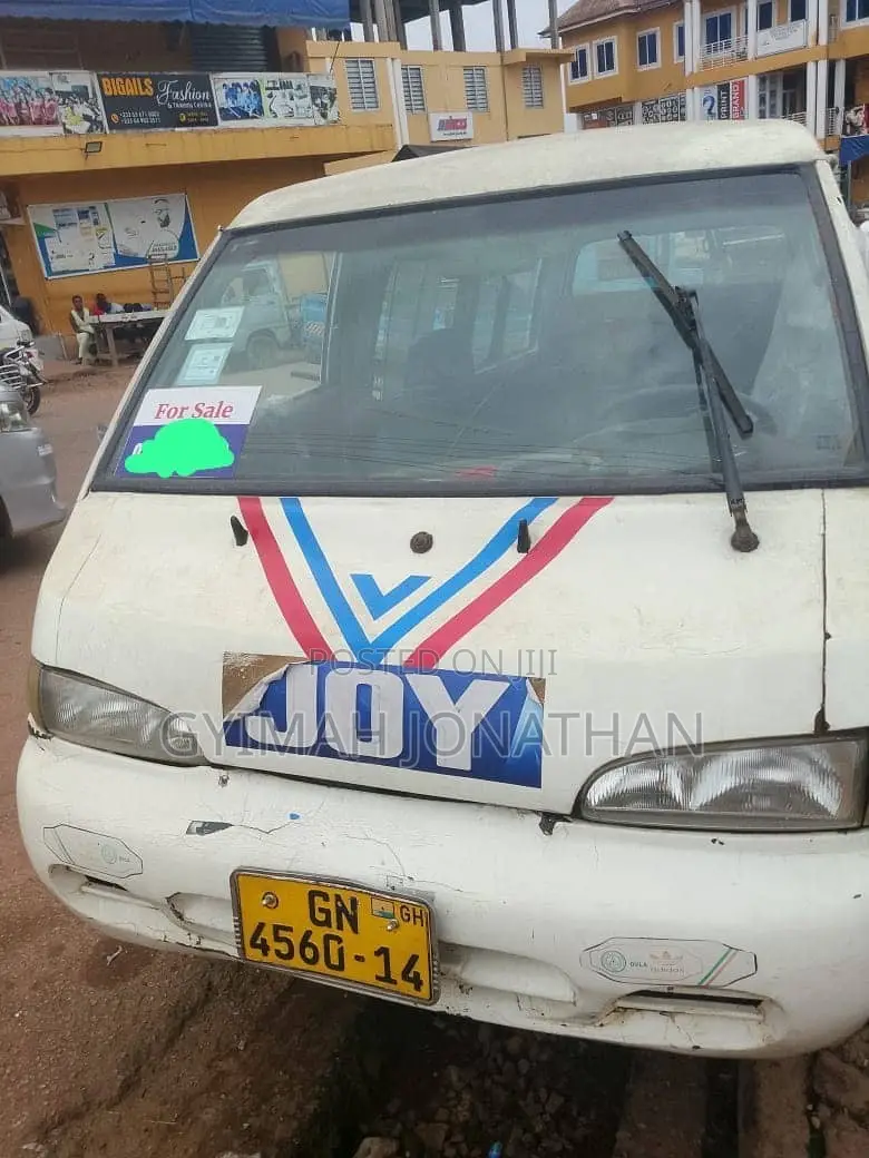 Hyundai H-100 2003 White