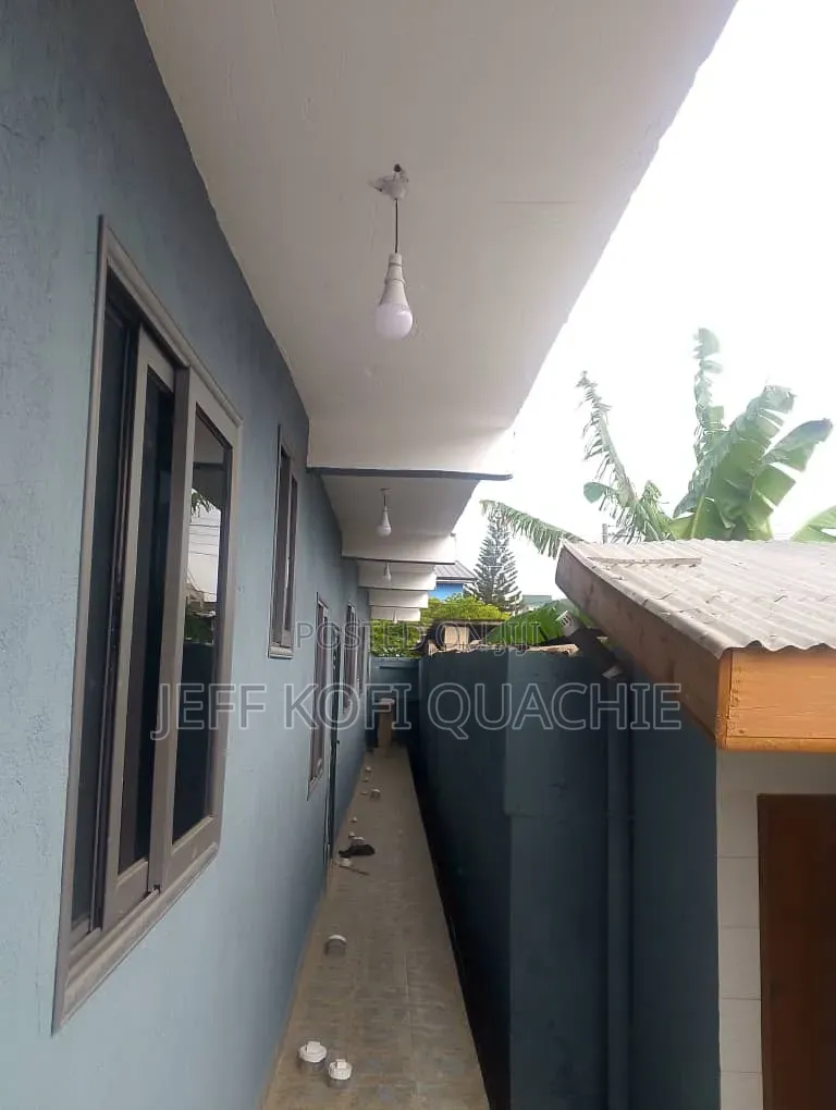 1bdrm Apartment in Quachie, Special School Area for rent