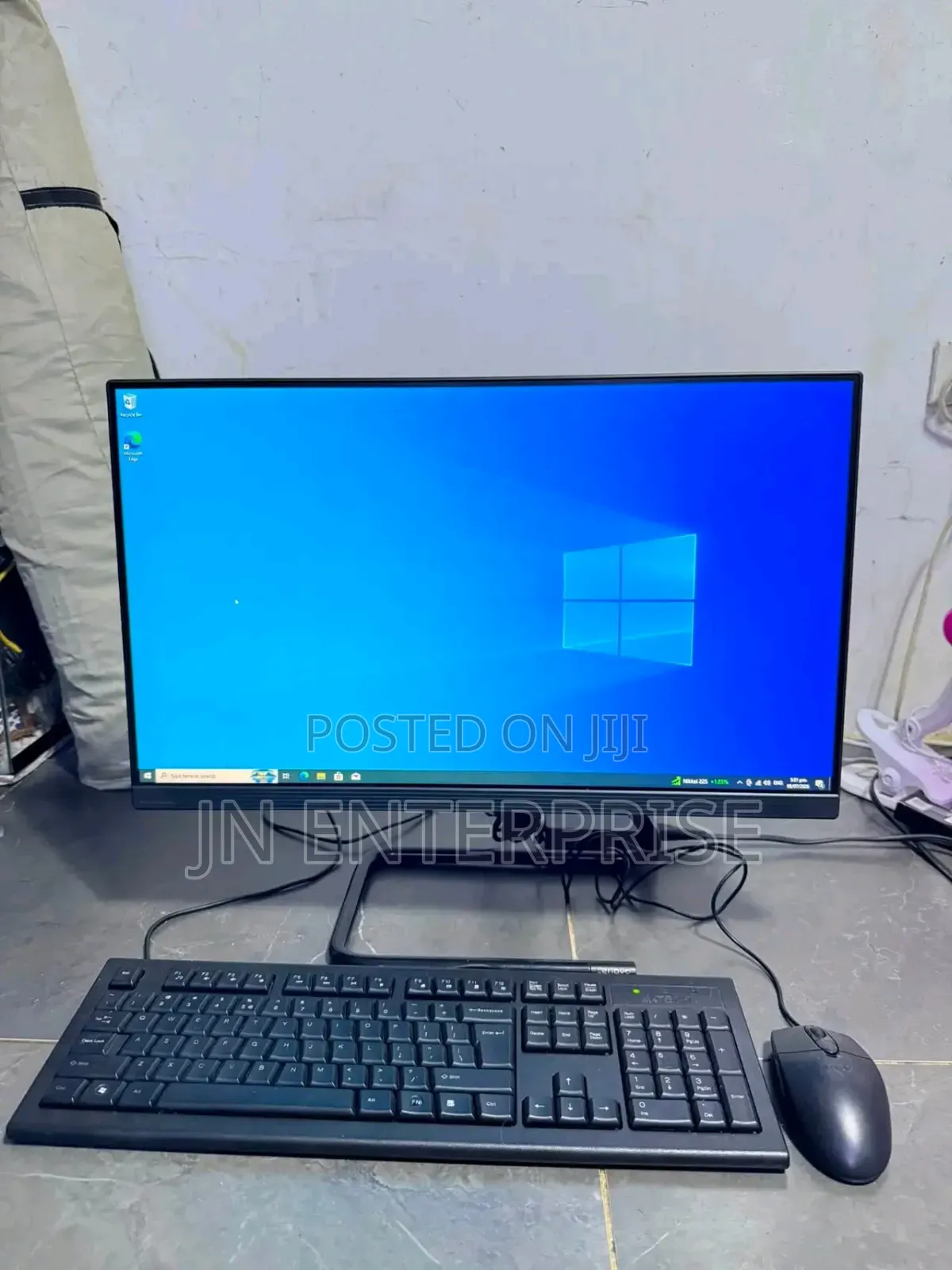 New Lenovo ideacentre AIO 520S 16GB Intel Core i5 SSD 512GB