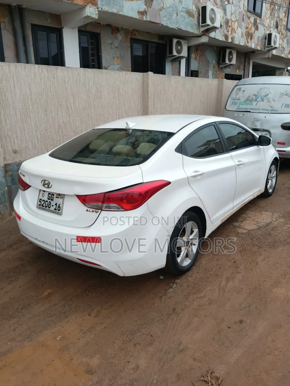 Hyundai Elantra 2013 White