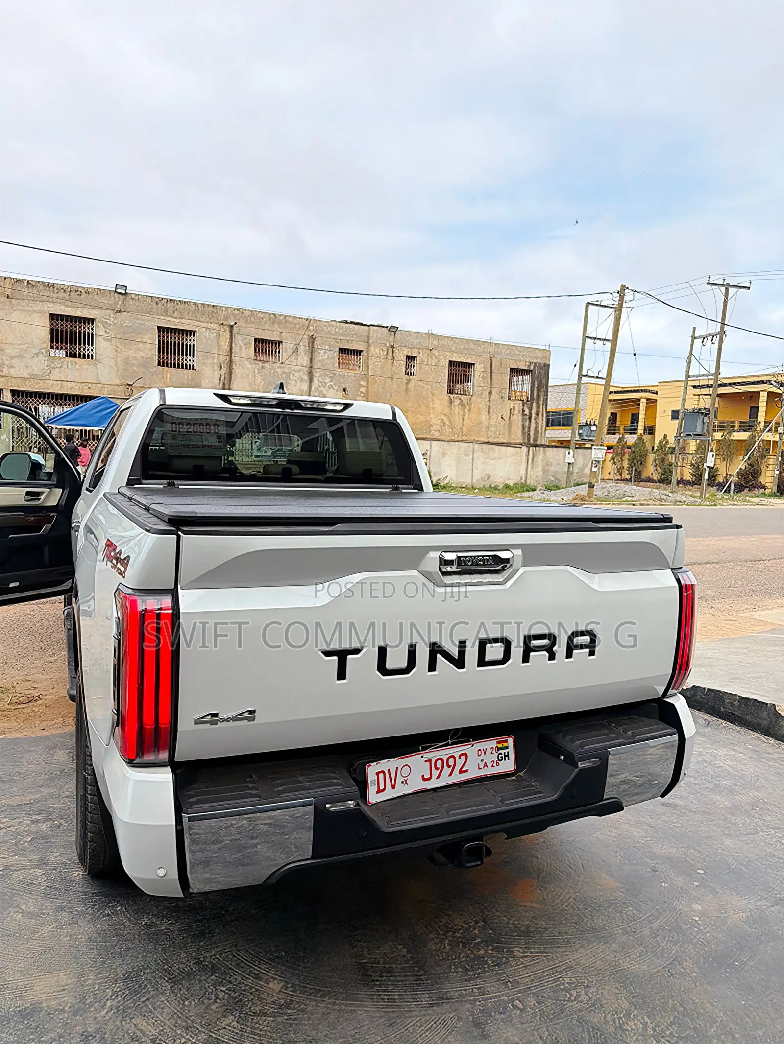 Toyota Tundra Hybrid 2024 White