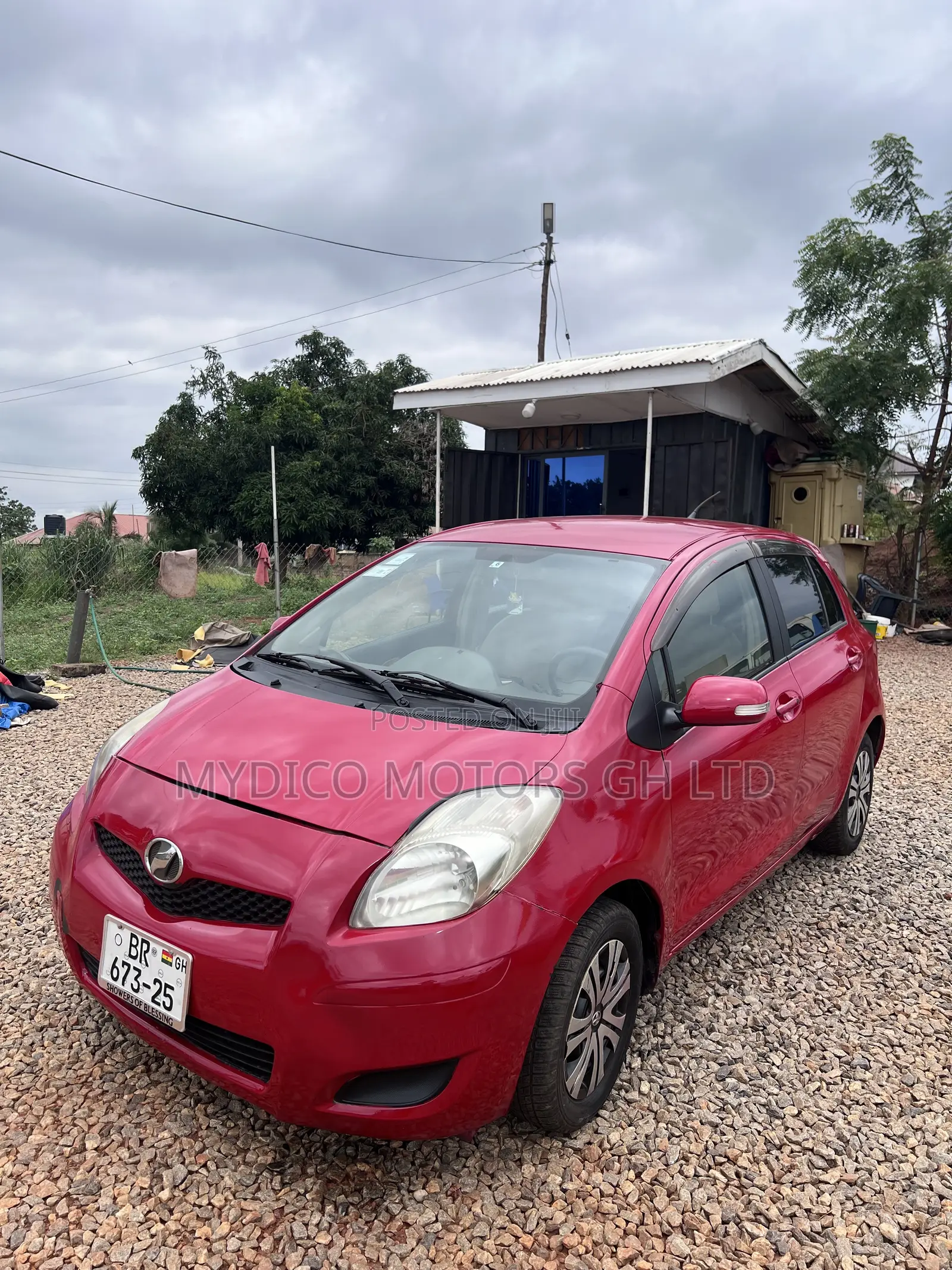 Toyota Vitz 1.0 FWD 3dr 2010 Red