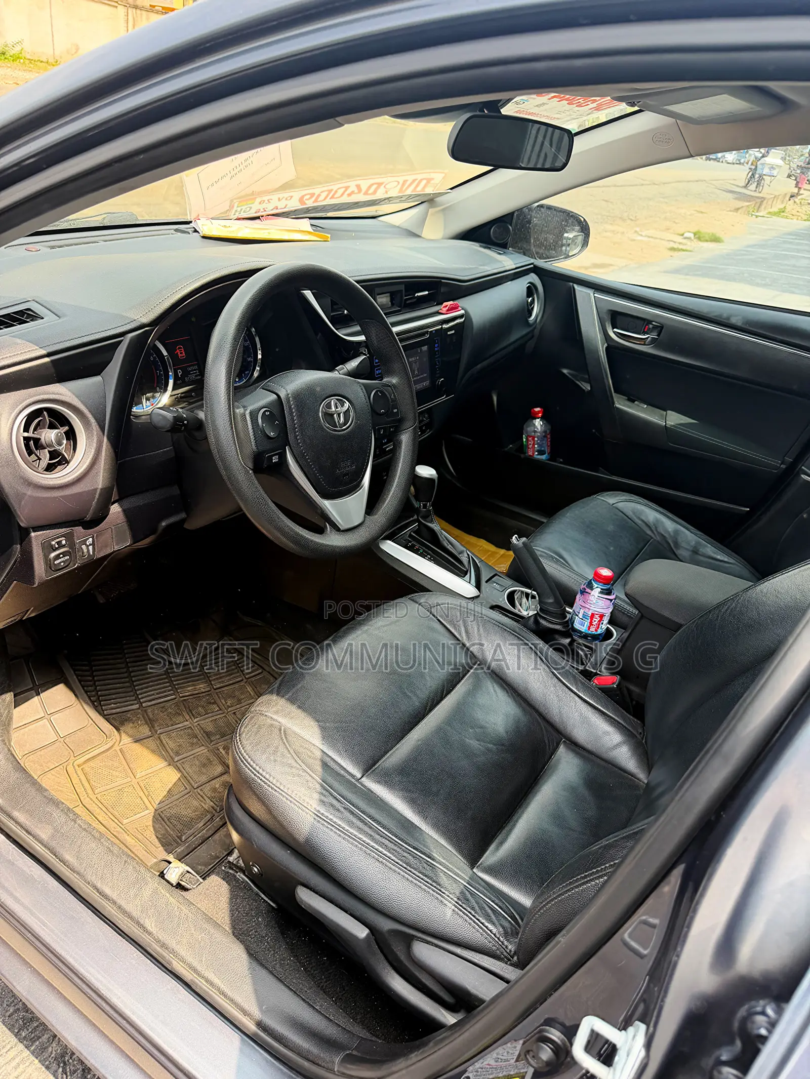 Toyota Corolla LE ECO 4dr Sedan (1.8L 4cyl CVT) 2017 Blue
