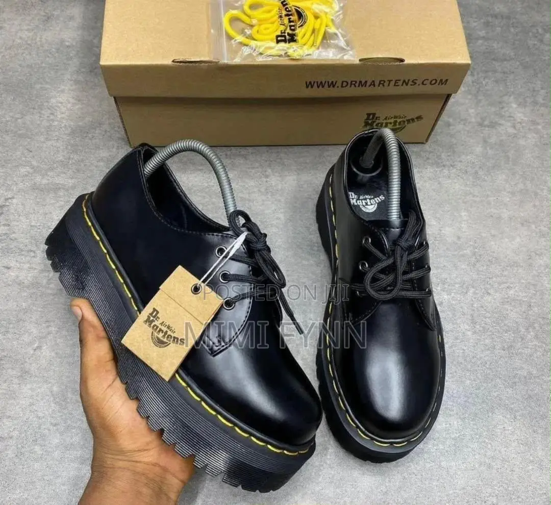 Dr Martens Unisex Shoe