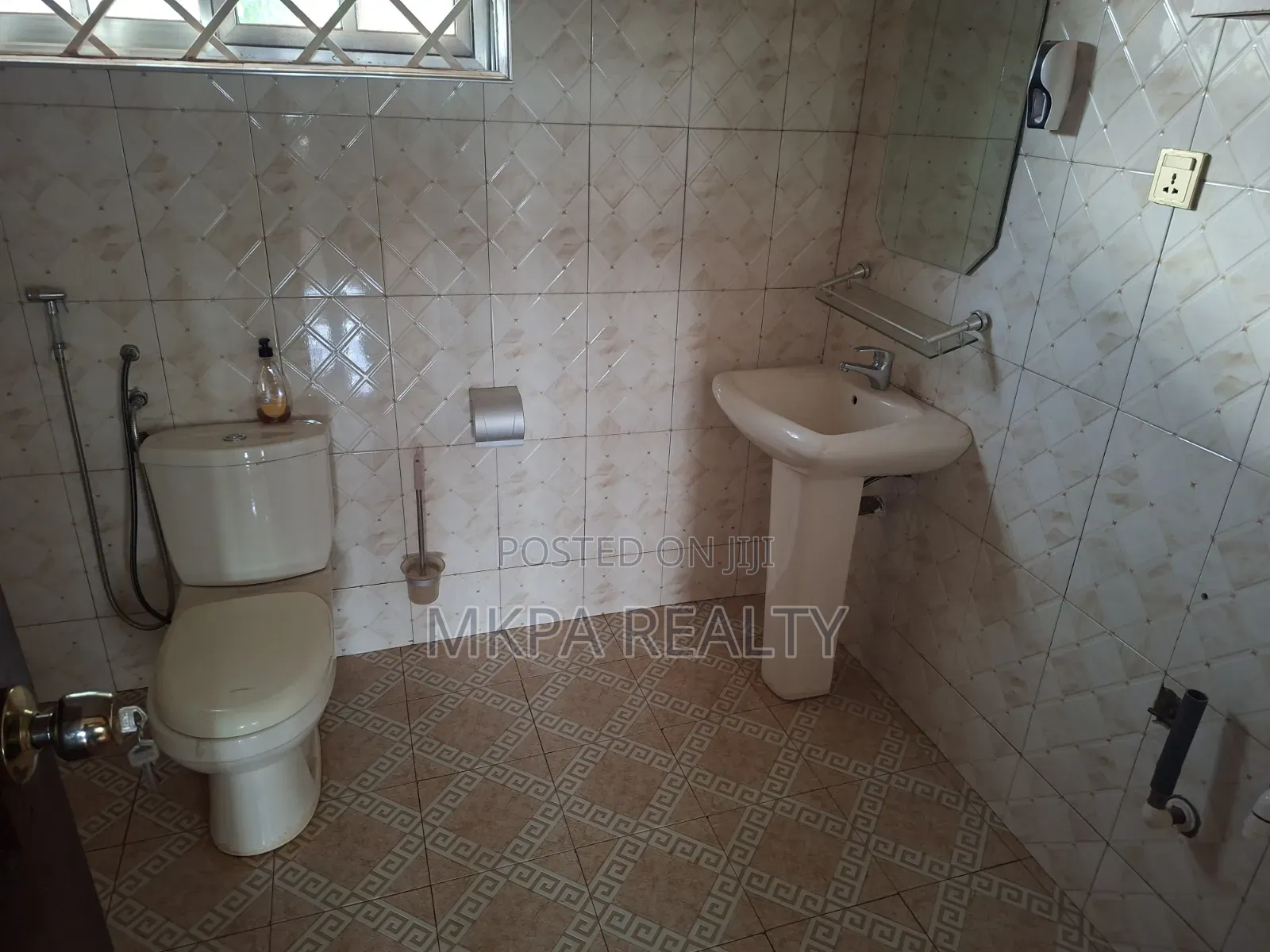 3bdrm Apartment in Mkpa Realty, Tamale Municipal for rent
