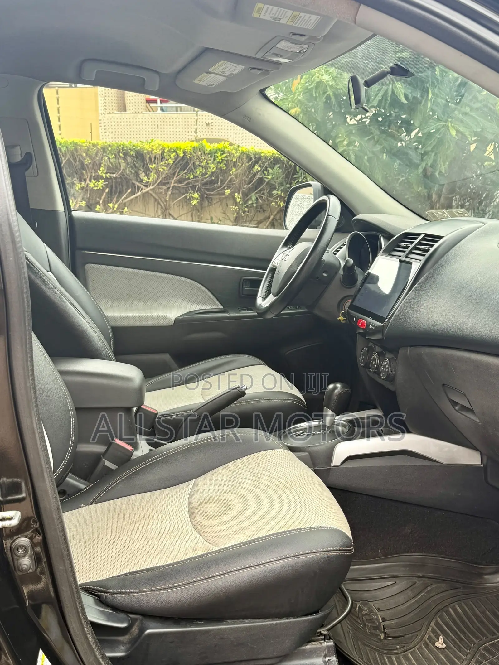 Mitsubishi Outlander SE FWD 2016 Black