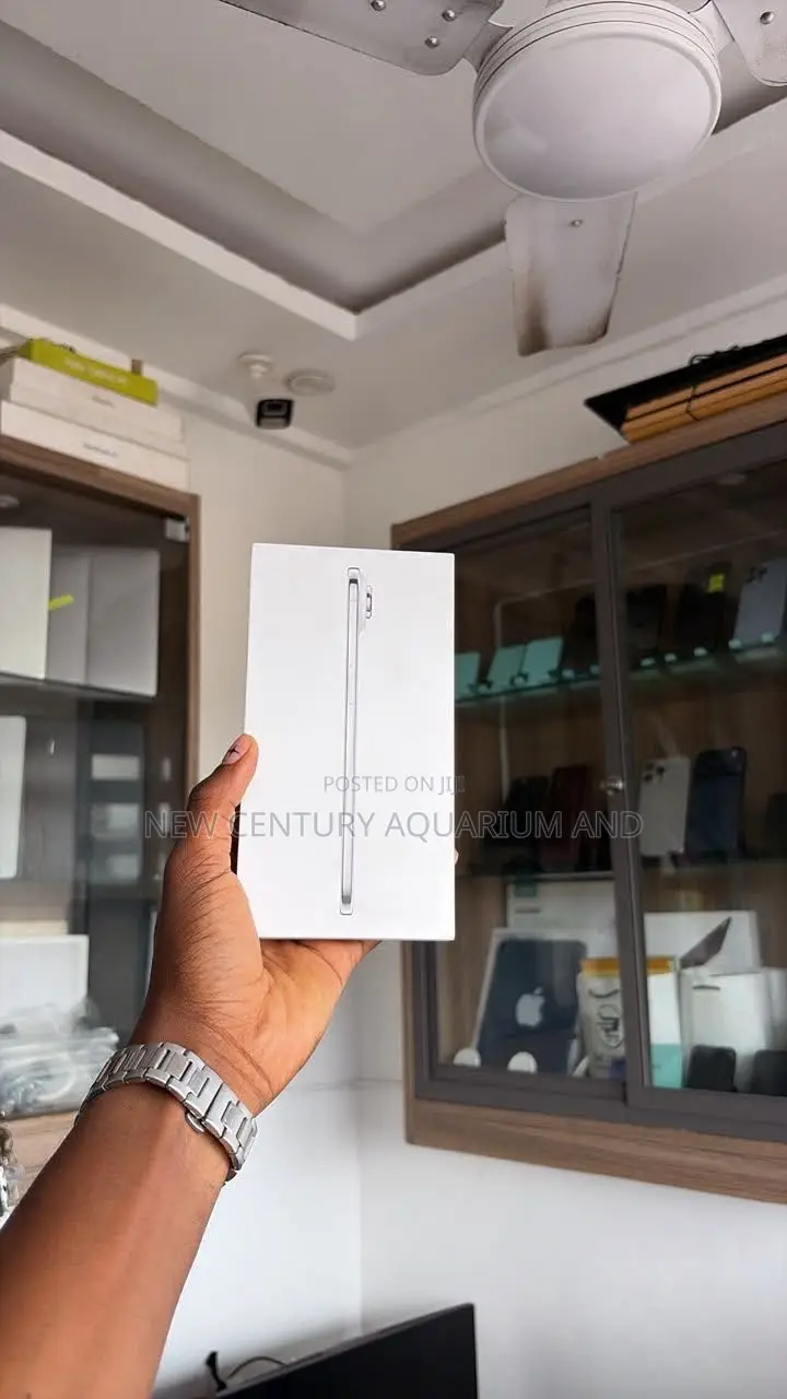 New Apple iPhone Air 256 GB