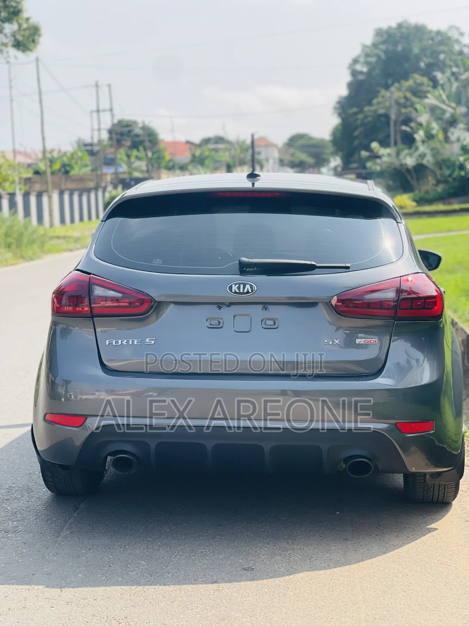 Kia Forte SX Hatchback 2015 Gray