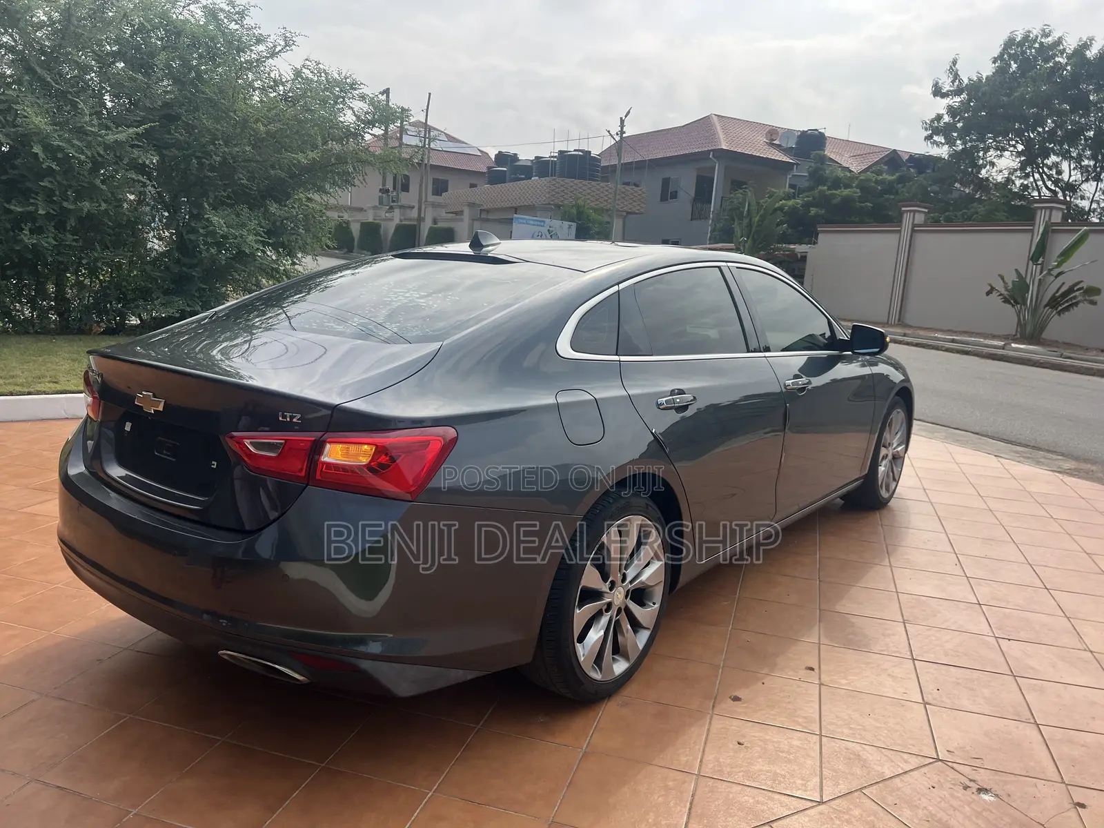 Chevrolet Malibu 2017 Gray