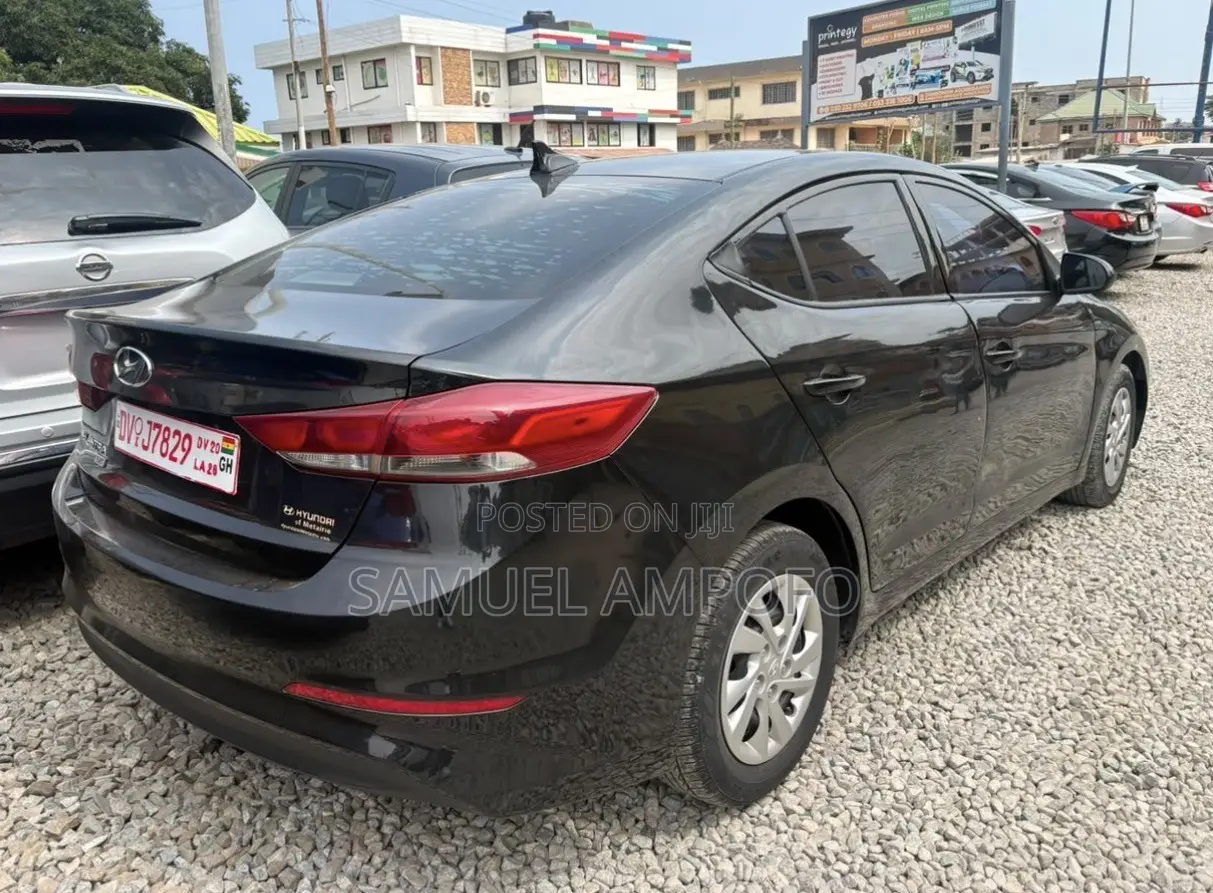 Hyundai Elantra ECO Sedan FWD (1.4L 4cyl 7A) 2017 Black