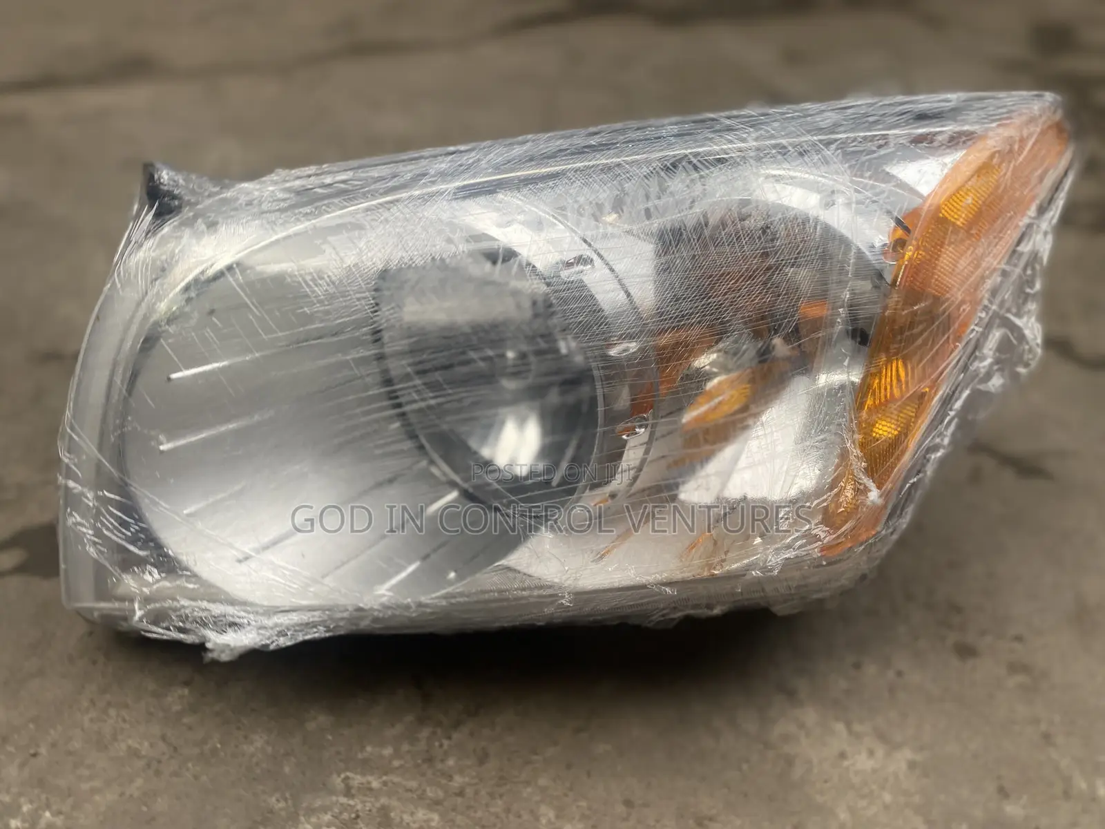 Dodge Caliber Headlight