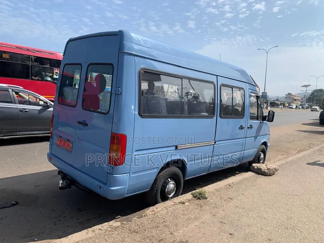Volkswagen LT 2004 Blue
