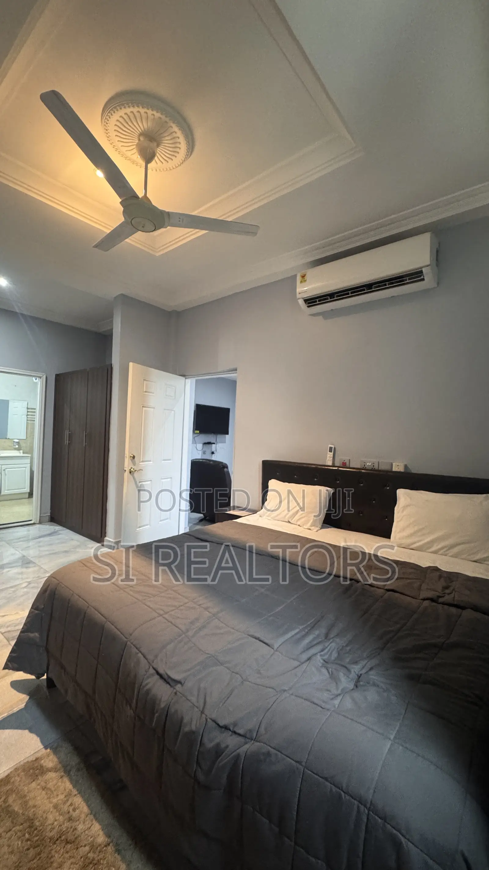 Furnished 3bdrm Apartment in 18 City View, Baatsona Total for rent